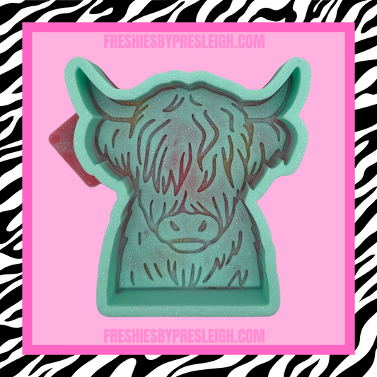 Highland Cow Freshie Mold